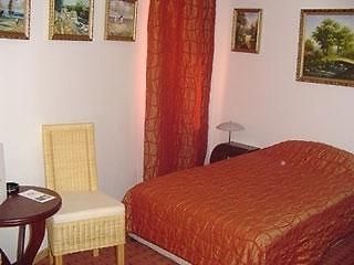 Gallery Art Hotel Pleven Esterno foto